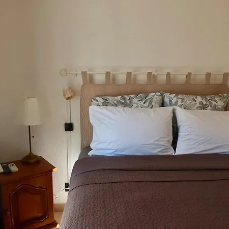 Lora With Garden & Pool Appartamento