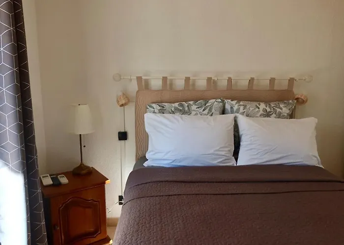 Lora With Garden & Pool Appartement