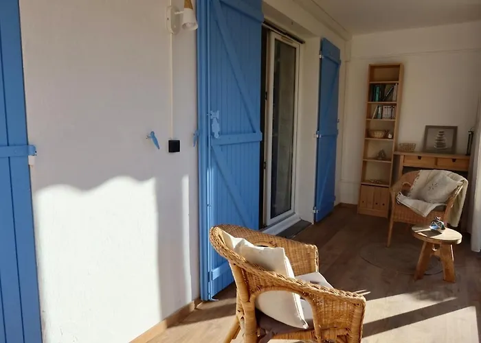 Lora With Garden & Pool Appartement *